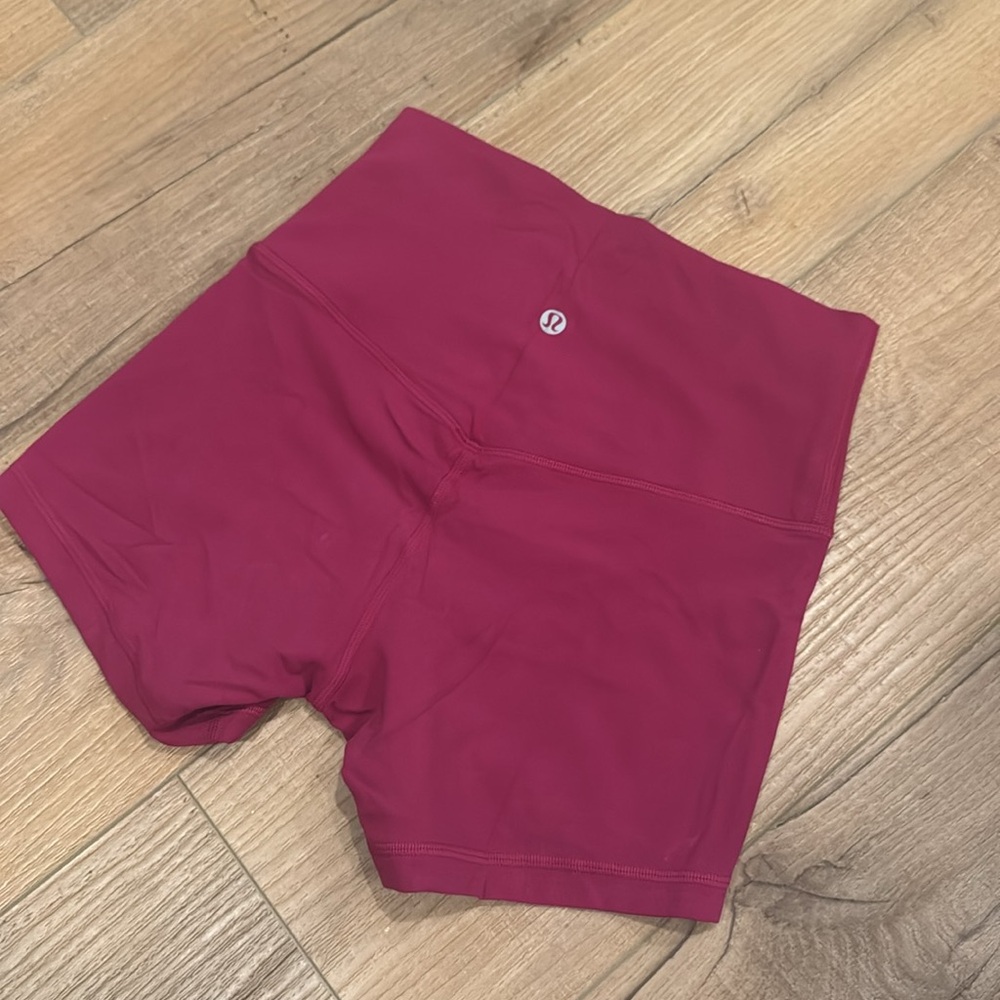 Lululemon high rise align shorts 4”